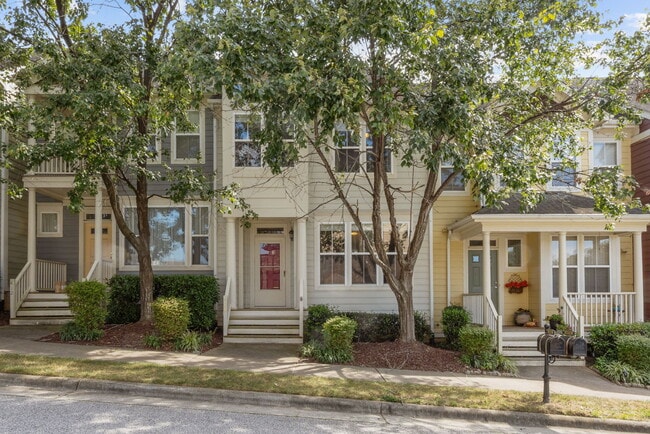Photo - 408 Oak Pine Dr