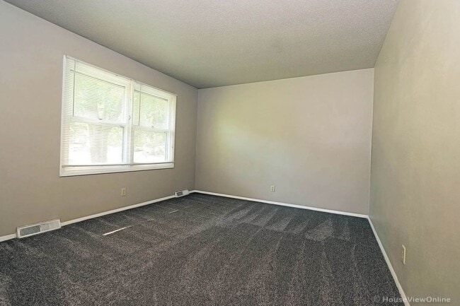 Photo - House Close To Campus