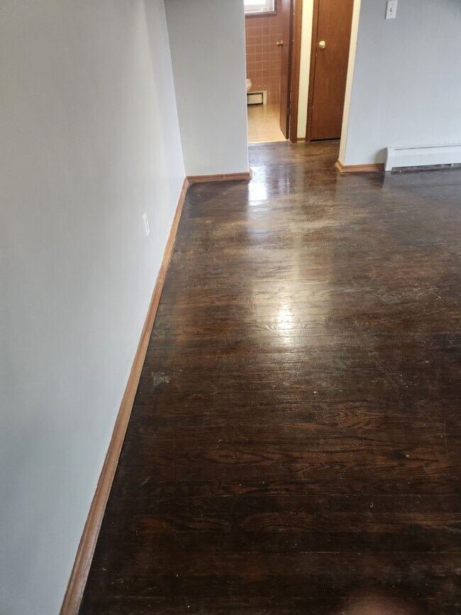 Photo - 12 Westmount Rd W