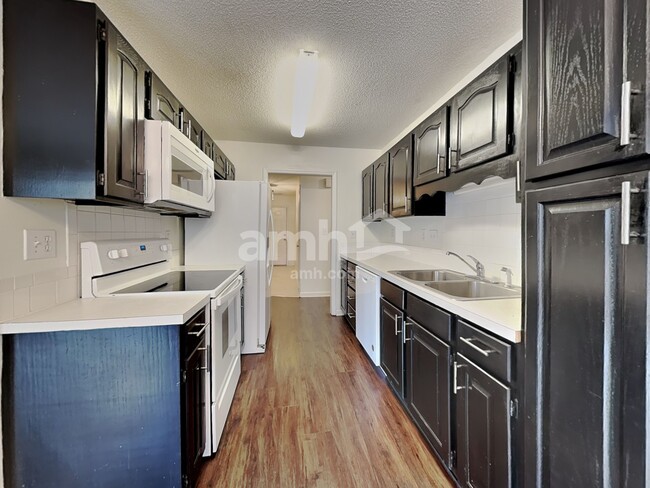 Photo - 115 Haven Grove Trl
