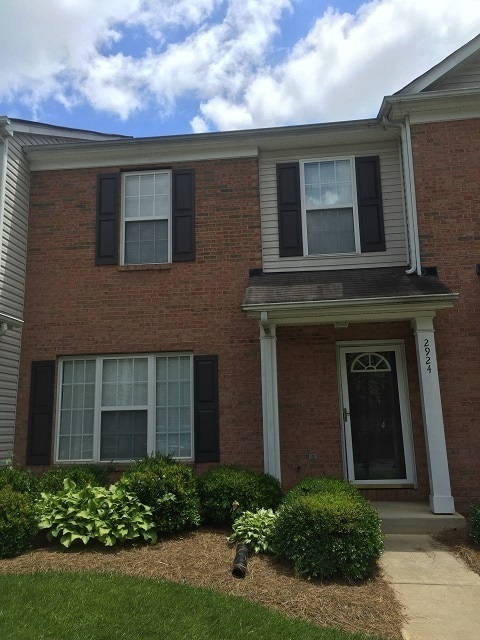 Building Photo - Nice Townhome - coming soon