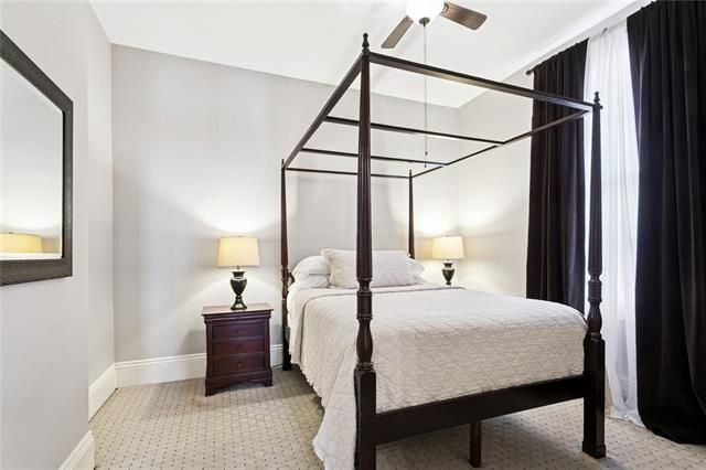 1211 Bourbon St Unit 1211