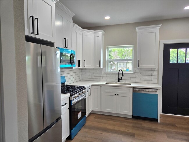 Photo - 7830 Woodlyn Rd