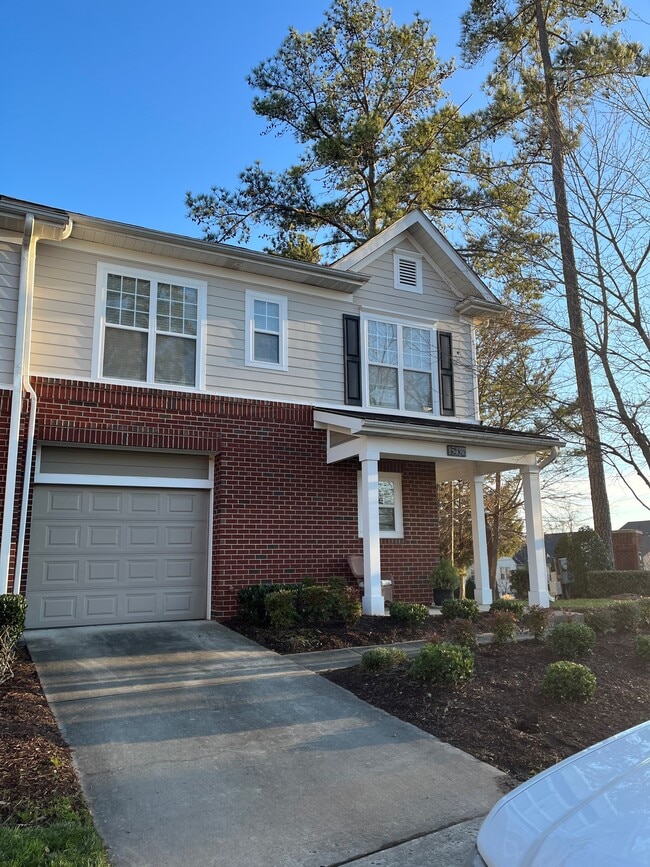 Building Photo - 15437 Coventry Ct Ln Rental