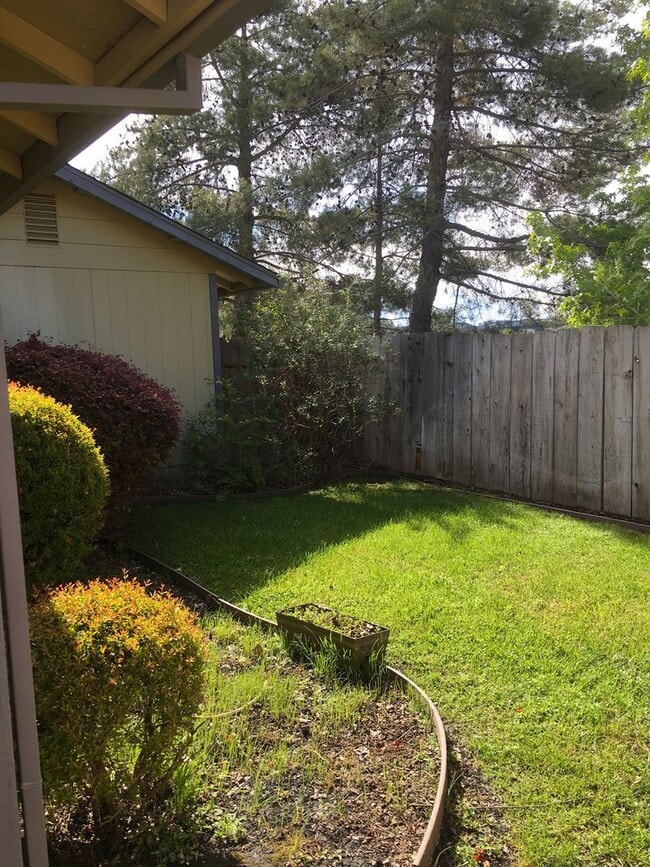 Photo - East Redding Duplex off Shasta View