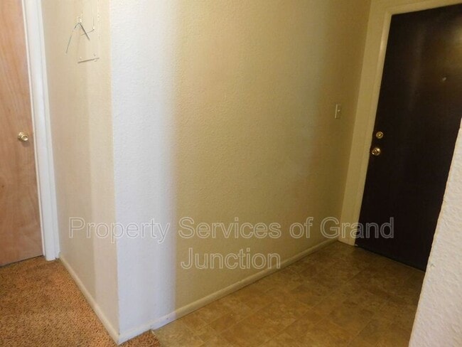 Photo - 805 E Cedar Ct Unit B