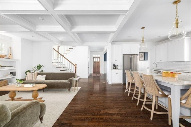 Photo - 152 Park Dr