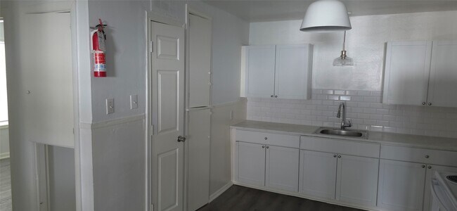 Photo - 2811 Iola St Unit 8