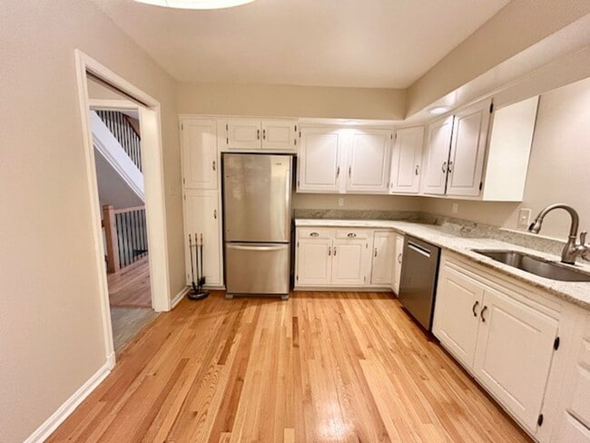 Photo - 10939 Wickshire Way