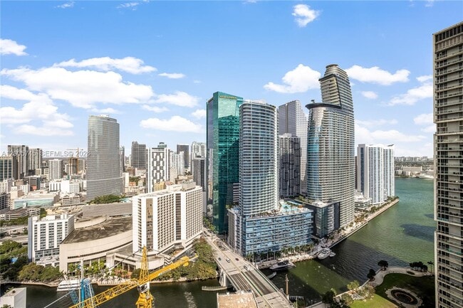 Photo - 500 Brickell Ave Unit 3907