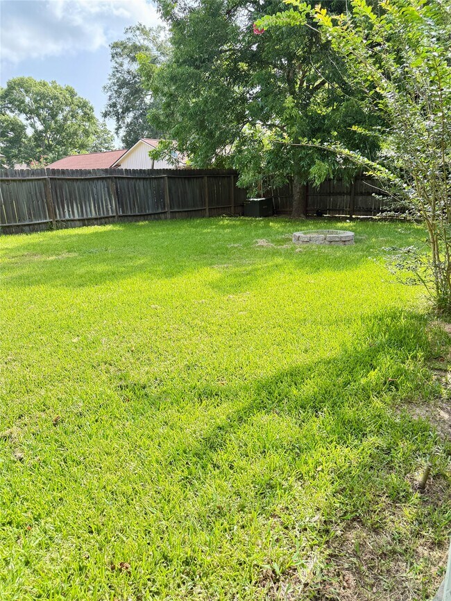 Photo - 354 S Amherst Dr