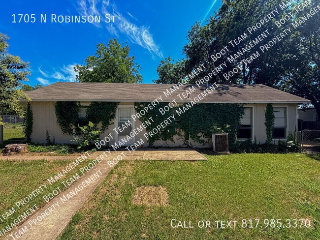 Photo - 1705 N Robinson St