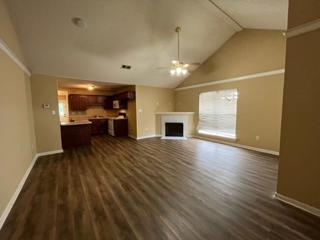 3775 Iron Horse Dr