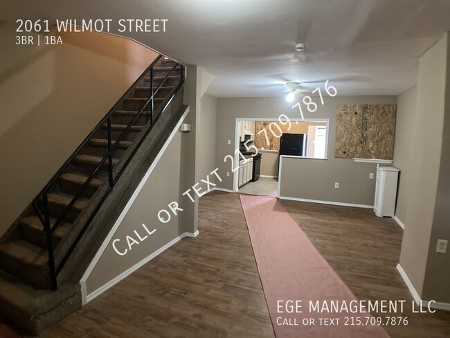 Photo - 2061 Wilmot St House