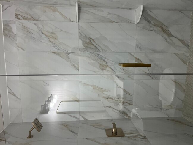 Photo - 903 Porter St