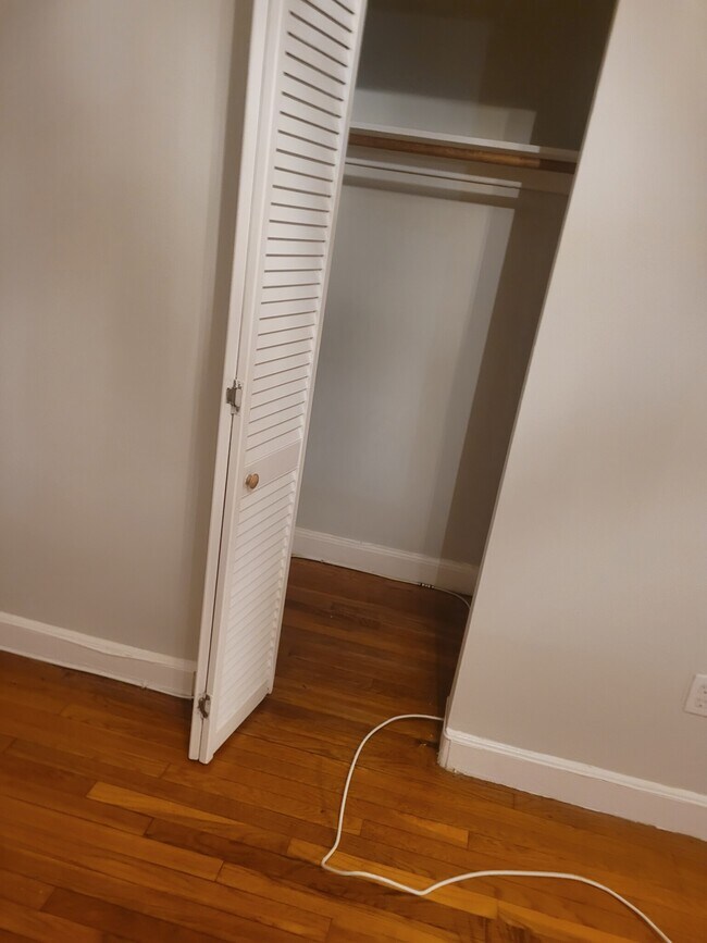 Photo - 61 Selkirk Rd Unit 4