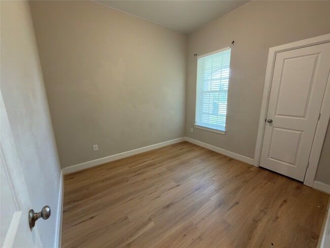 10727 Bridgeport Path Ct