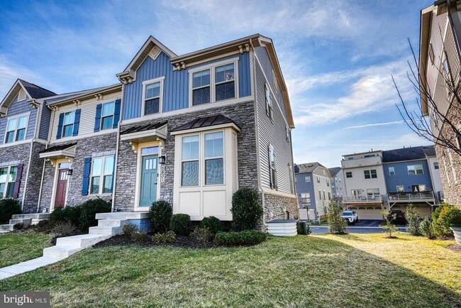 Photo - 5831 Pecking Stone St