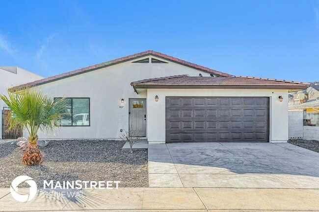 Building Photo - 807 W Buist Ave Rental