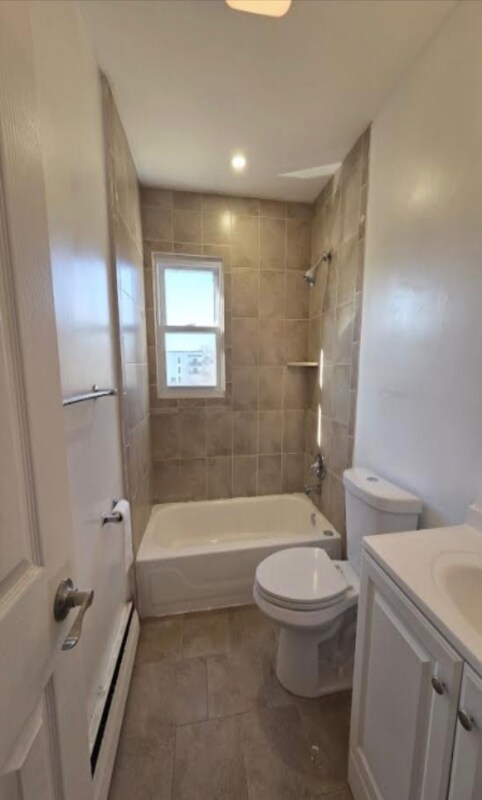 Photo - 25 Oxford St Unit 25 Oxford Street, 2nd fl