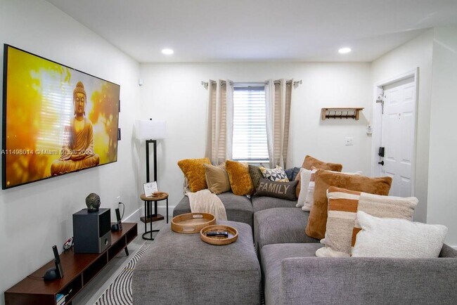 Photo - 18706 SW 100th Ave