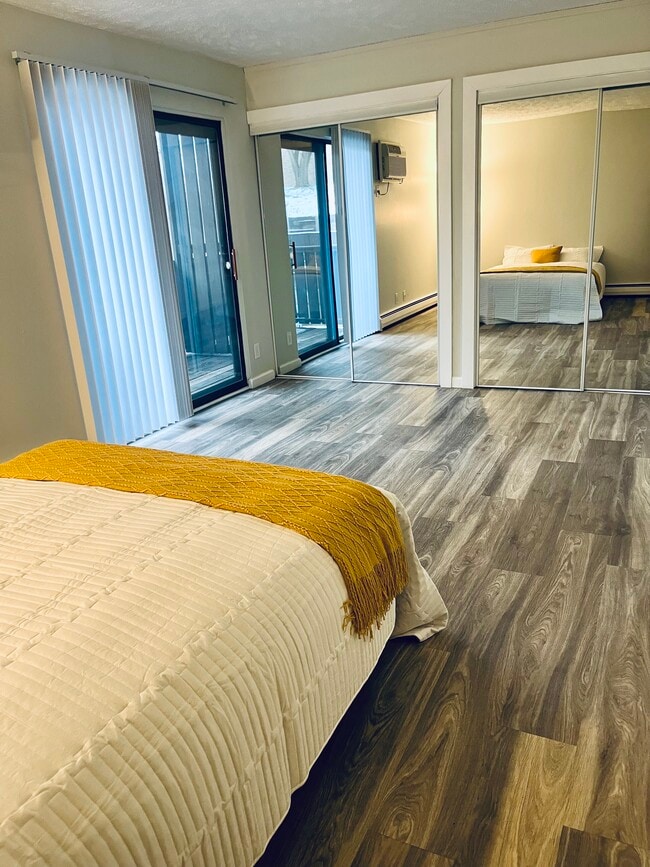 1380 1 Bed 1 Bath Bedroom