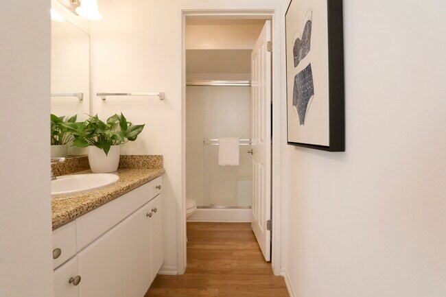 Baywood Apartment Homes