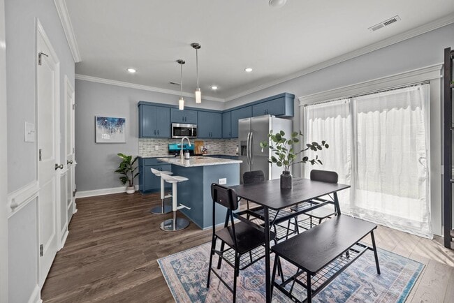 Photo - 510 Watauga Ave