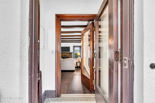 512 3rd Ave