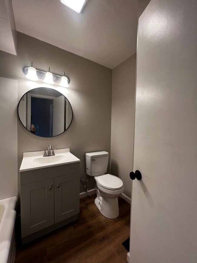 Photo - 1344 Husband Rd