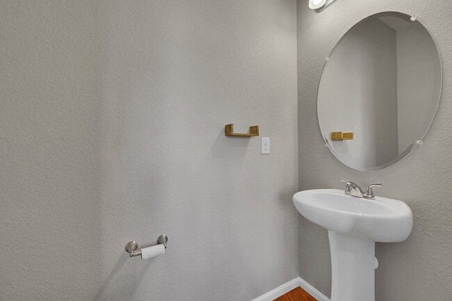 Photo - $2,595.00, 2-bed, 2.5-bath located in Aurora.