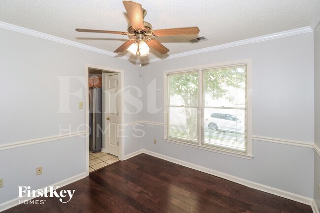 Photo - 10292 Green Moss Dr N