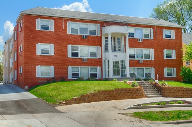 Greenway Apartments