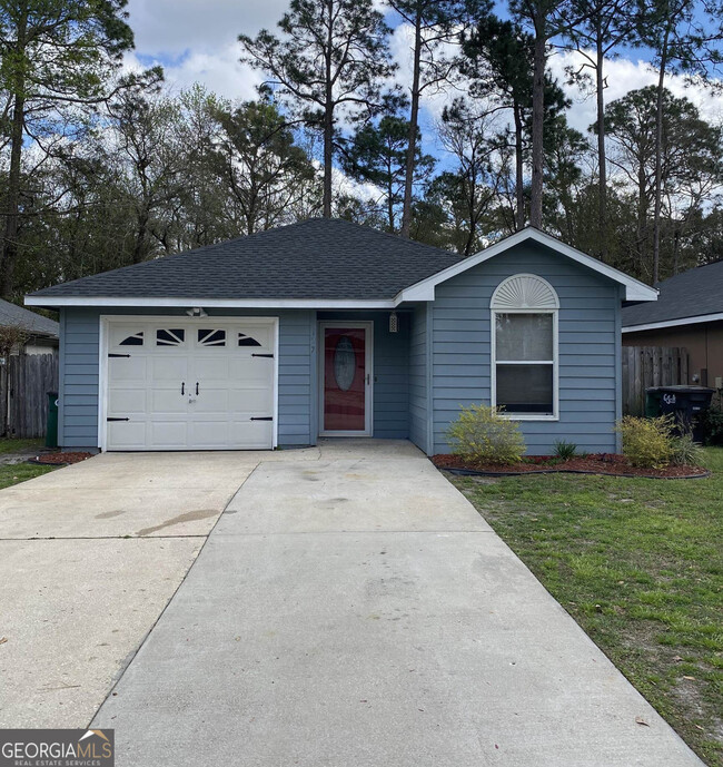 Photo - 127 Millers Trace Dr House