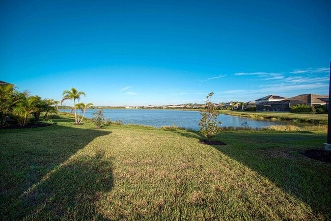 Photo - 6524 Clairborne Ln