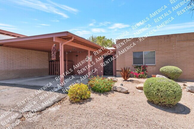 88 E Cholla Shadows Dr