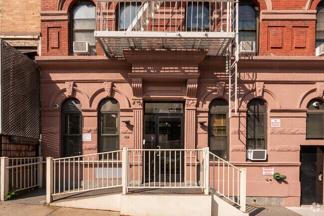 Fotografía del edificio - Casa Mutua