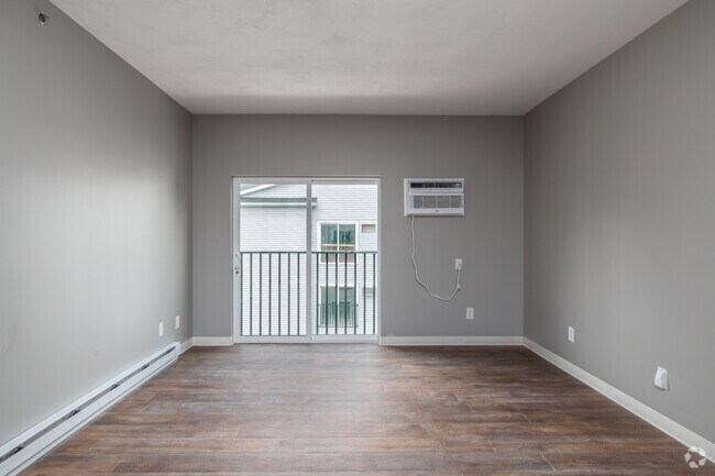 2BR, 2BA - 1,100SF - Living Room