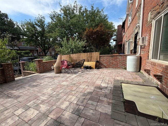 Photo - 50-41 61st St
