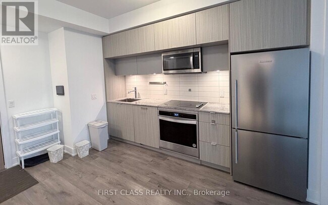 Photo - 585 Bloor St E Unit 3517