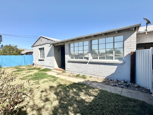 Photo - 1150 N Jones Blvd