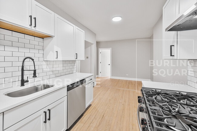 Photo - 7375 N Damen Ave Unit H2