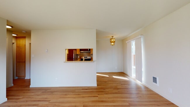 Photo - 950 Chula Vista Ave Apartment Unit 1