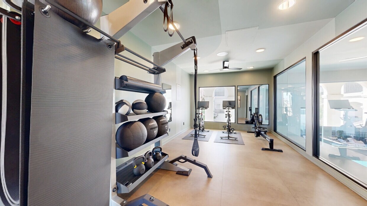 Photo - Cortland River Oaks Apartments