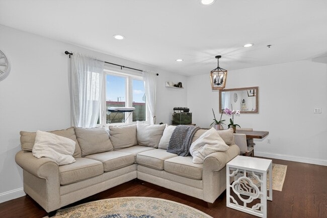 Photo - 24 Arsenal St Unit 2D