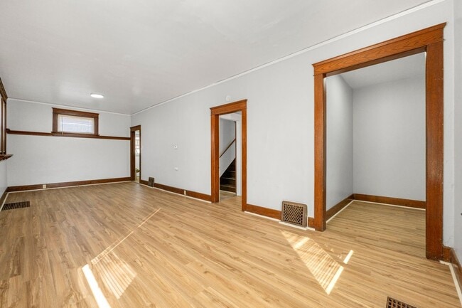Photo - NEW LISTING! 4 BEDROOM HOME