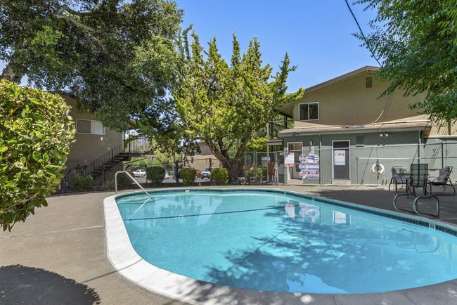 Hillview Apartments - Hillview Apartments