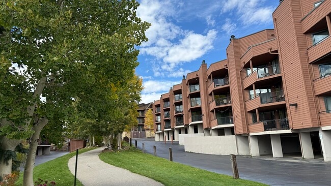 Building Photo - Marina Place 221 Unit Marina Place