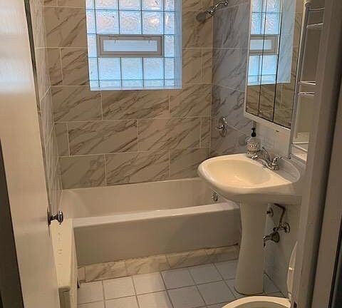 Photo - 306 S Austin Blvd