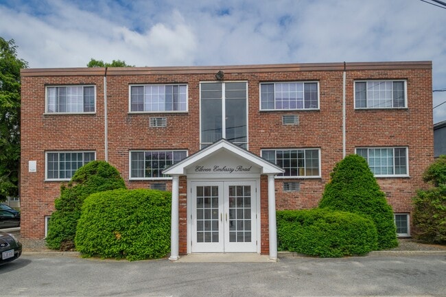 Building Photo - 26 Embassy Rd Unit 26